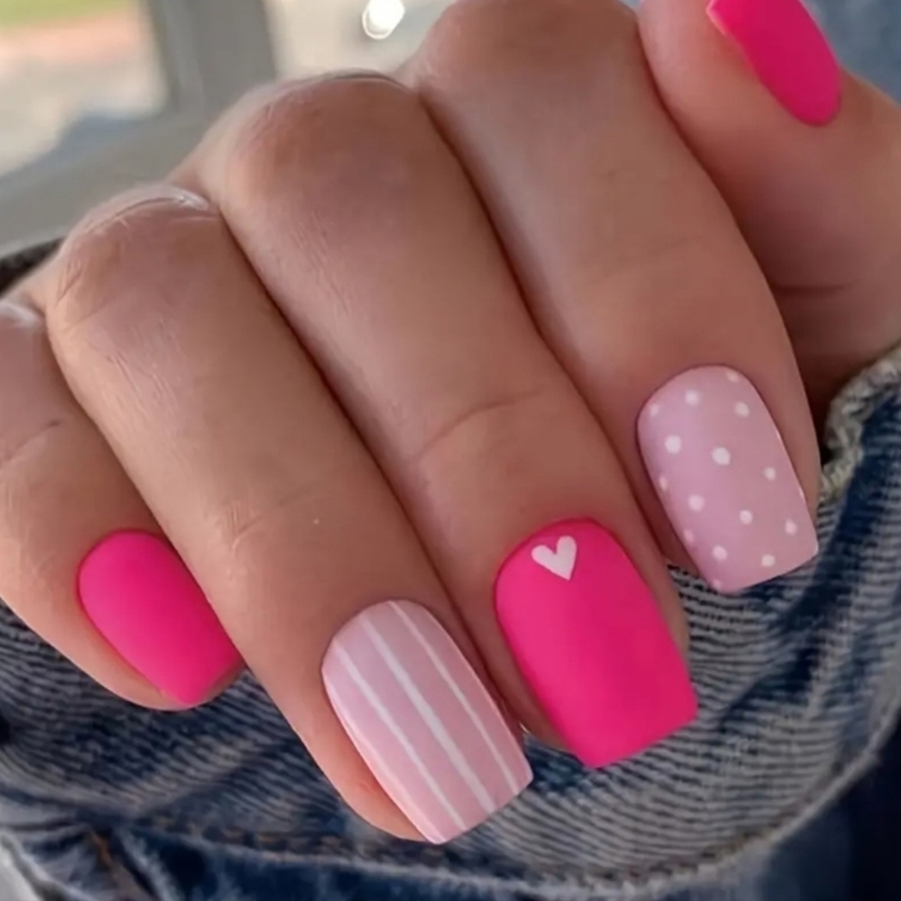 24 Pieces Fake Press On Nails